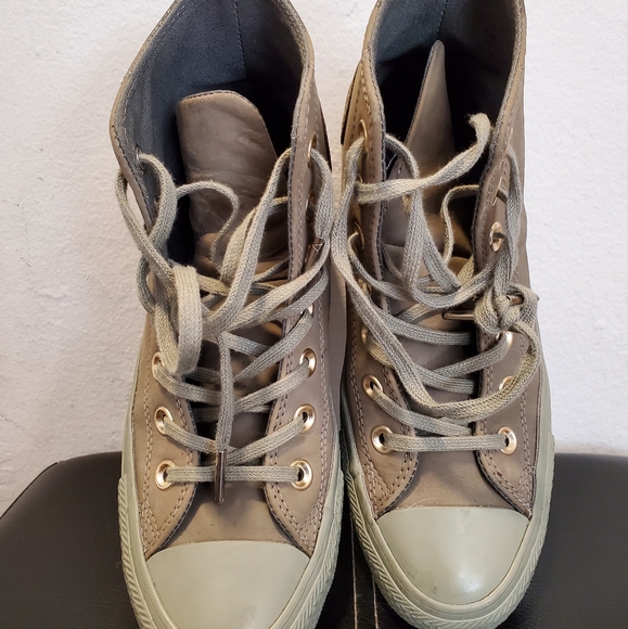 Converse Unisex Chuck Taylor All Star Leather Hi Top Shoes Dark Stucco - Picture 2 of 7